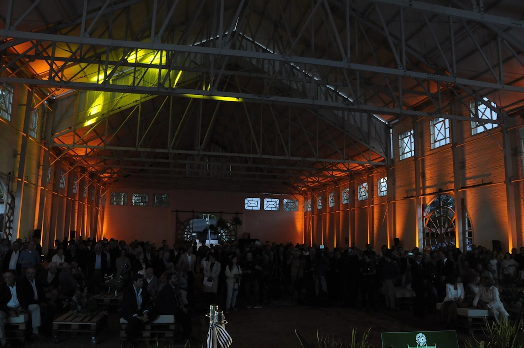 Interior renovado del galón de la Expo Prado.
